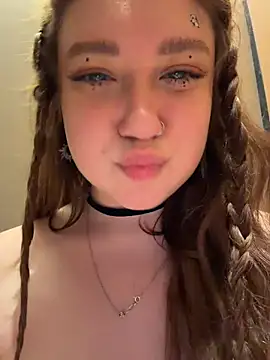 Lucy-joy - STRETCH tight pussy w dildo