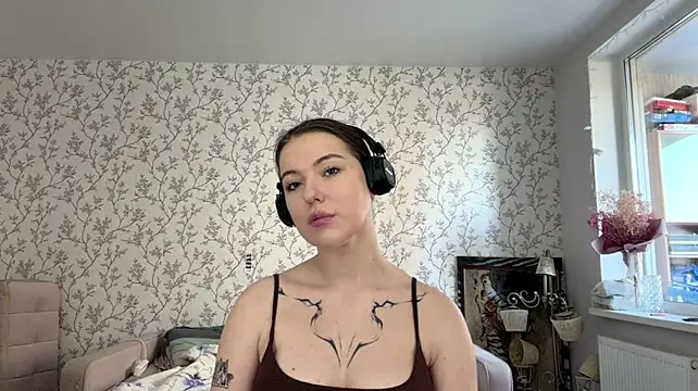 ElizbethPizza - Send ass picture to last tipper