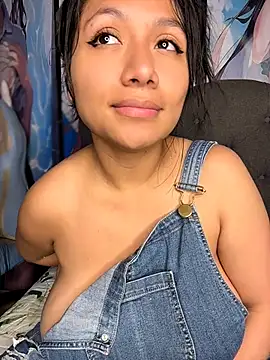 Im_Little - show ass in 4 💦😏🥵