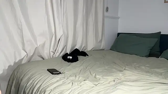 Oliviasmith2 - naked 10 mins