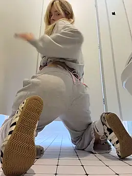 PollyLolly - show ass only on panty + spread MEN WC