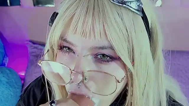BizzyNoar - deep throat and full sanva on my face