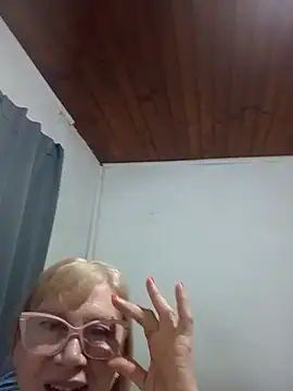 SexyMilf1211 - Me meto el didlo grande en la conchita