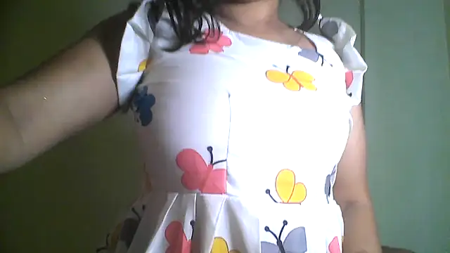 Komal_Bhabhi4u - Full naked walk for 2 minutes