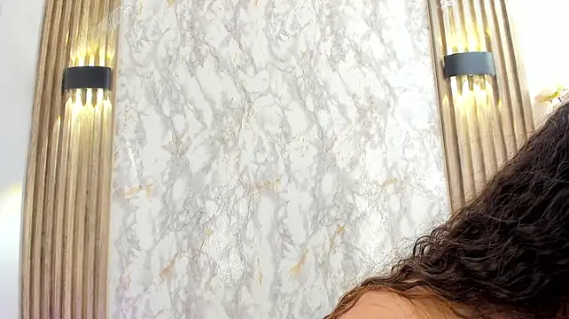 Lia_collins7 - show tits + control domi 2 min