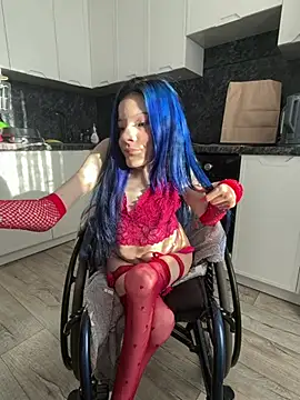 MiniSophiaa - Show pussy close up 5min
