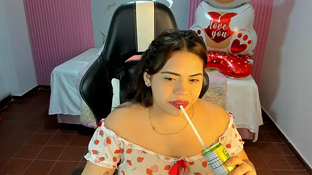 Samy_19_ - take out and bounce my tits 🍒
