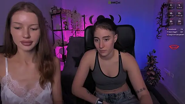 Khloebeauty - flash tits