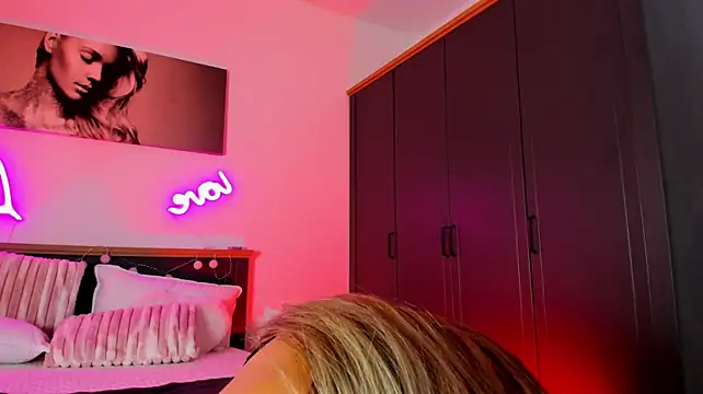 Babybluesin - Birtday squirt las tipper gets 5 min ct