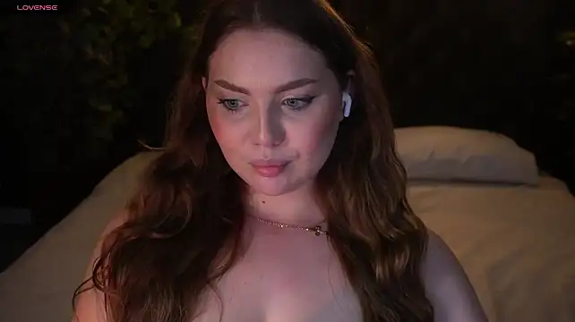LuxSopphia - chest f*ck)