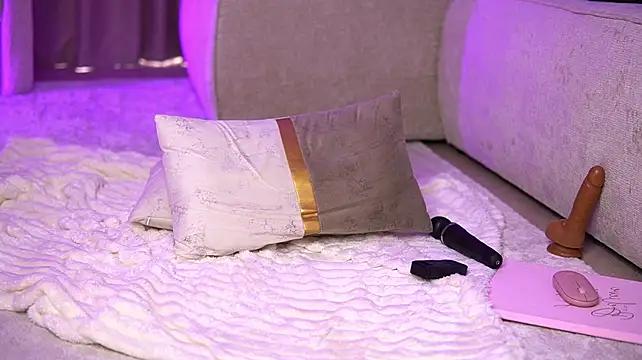 VanessaSimon - Spoil you Princess!