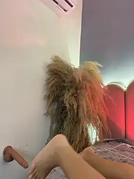 KendalMilleer - suck both your nipples at the same time