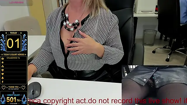 Squirt_milf_viktoria - RIDE DILDO