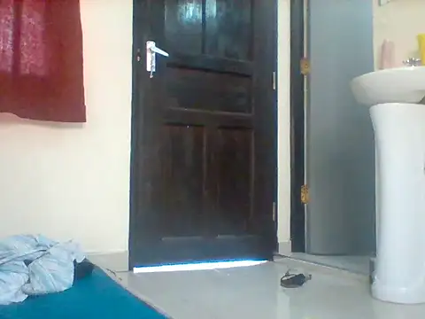 Bee_queen9 - Sexy queen masturbating