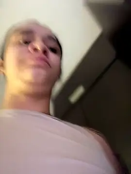 Isabella-Teen - Flash Tits🍒
