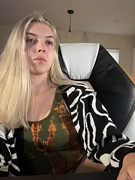 Rainsworld420 - Tittie time