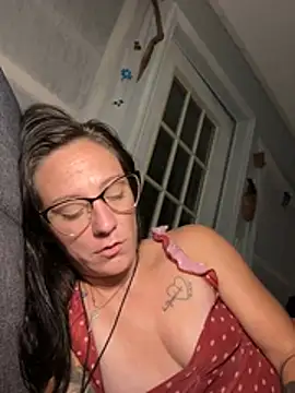 Xnaomifox - Use new toy