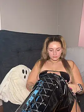 SalemAlexiss - Dildo pussy play 2 mins