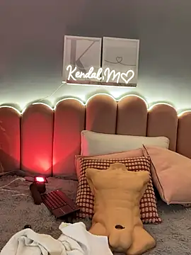 KendalMilleer - suck both your nipples at the same time