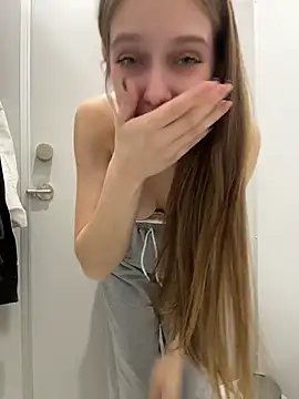 CutieShy - DOOR open for 60sec+RUB my PUSSY RISKY
