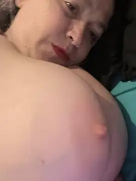Mooncurves - Show pussy Open