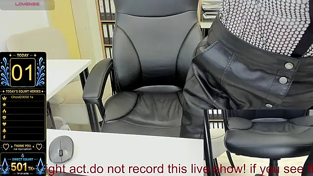 Squirt_milf_viktoria - RIDE DILDO