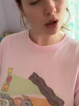 Yasminchat - Flash boobies 😍