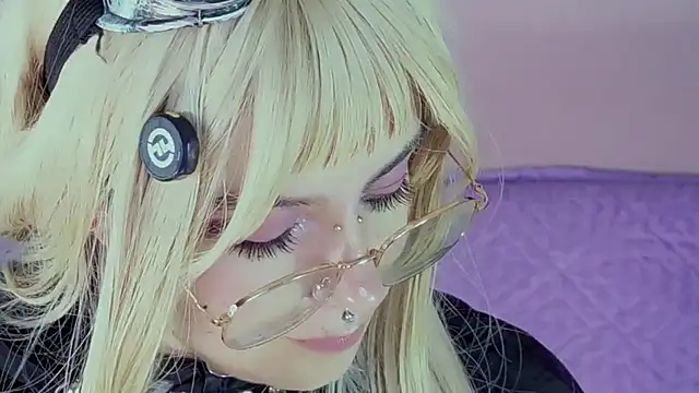 BizzyNoar - deep throat and full sanva on my face