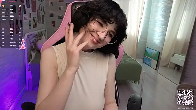 MilkyLily - Oil Titties