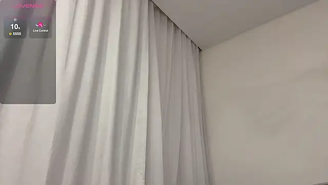 LaylaKiss_ - topless <3