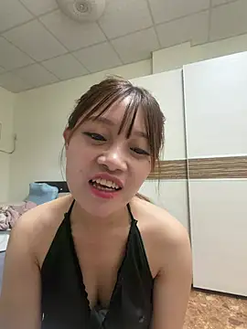 Tw_vv - 想買大玩具陪哥哥玩