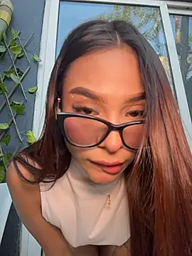 Amira_cute2 - Fuck pussy dildo in the bathroom