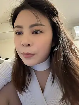 YaoYao8888 - 脱掉内衣直播2分钟