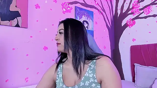 LorenaStevens - A little flirting 💜
