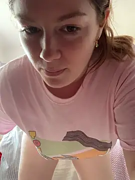 Yasminchat - Flash boobies 😍