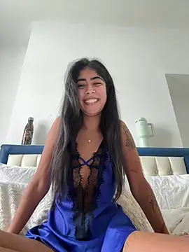 BadGalViVi - Strip