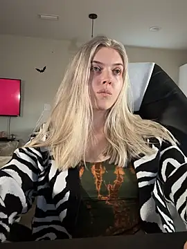 Rainsworld420 - Tittie time
