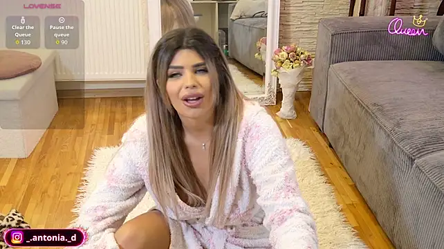Bella_Posh - Happy pussy, happy life!