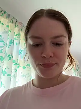 Yasminchat - Flash boobies 😍