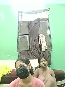Queen_queen - Boobs show