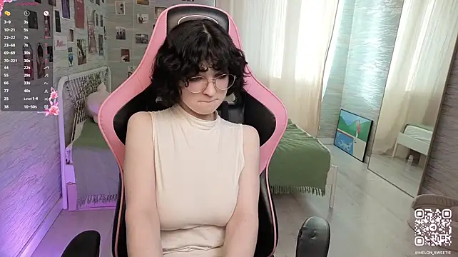 MilkyLily - Oil Titties