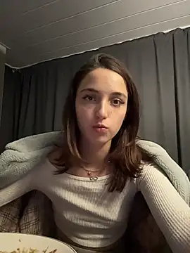 DollyTall - MAKE ME CUM IN CAFE 🥵