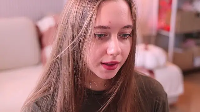 Pretty_Princess_Elina - caress me under my panties
