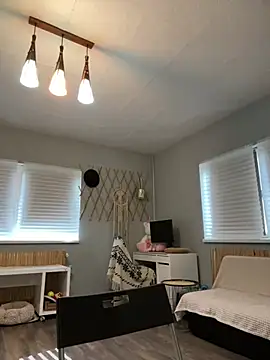 PureEllieX - Undress me and turn me ON