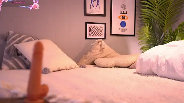 LollaStich - Insert 1 finger inside my pussy
