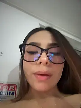 Amira_cute2 - Fuck pussy dildo in the bathroom