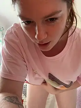 Yasminchat - Flash boobies 😍