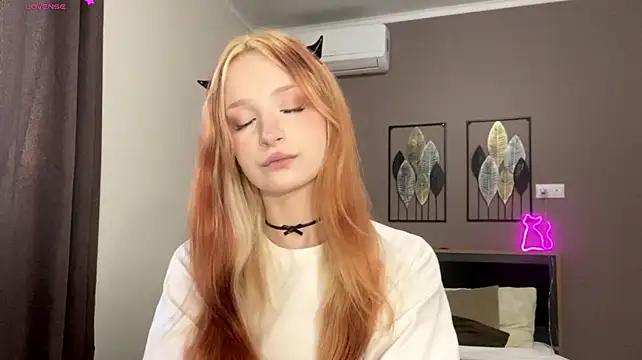 KatryVens - Make my nipples hard