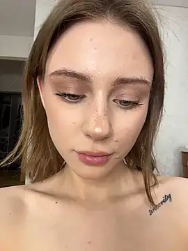 LunaLun - Lower panties+finger in tight pussy