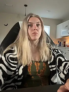 Rainsworld420 - Tittie time